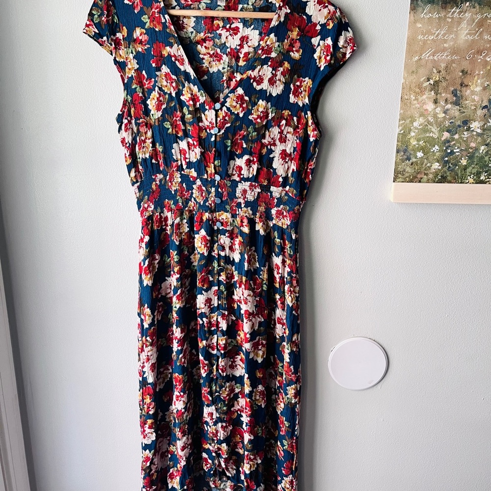 Women’s Floral Dress Size L Cap Sleeves Smocked Waist Asymmetrical Hem Buttons